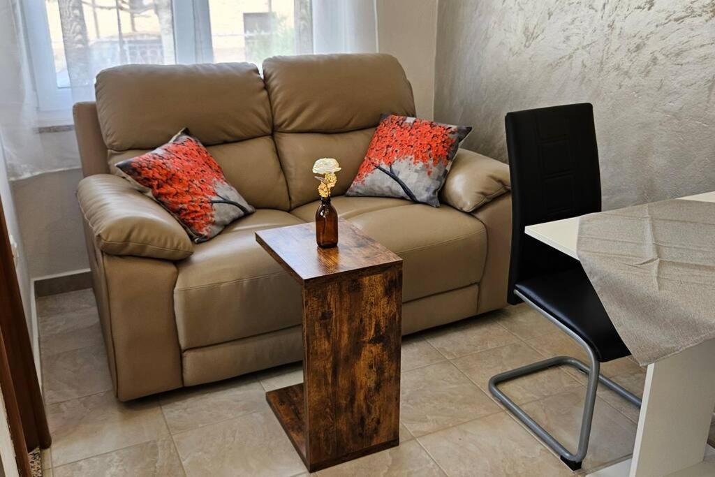Apartmani Mira زادار المظهر الخارجي الصورة